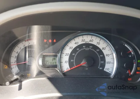 2011 Toyota Sienna Xle z USA, uszkodzony, nr VIN 5TDYK3DC2BS058730